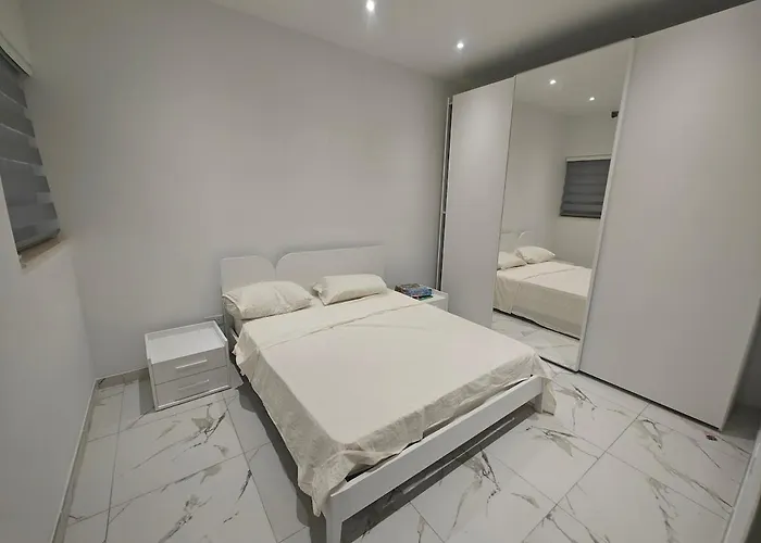 Apartament Carina Mansion *